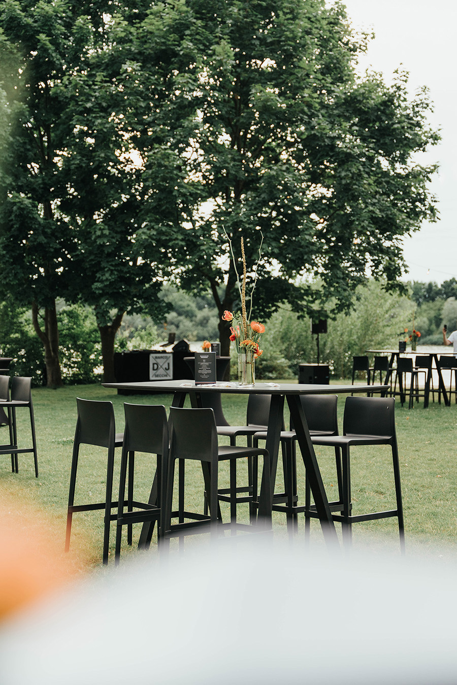 Sommerfest mit Blick auf den See